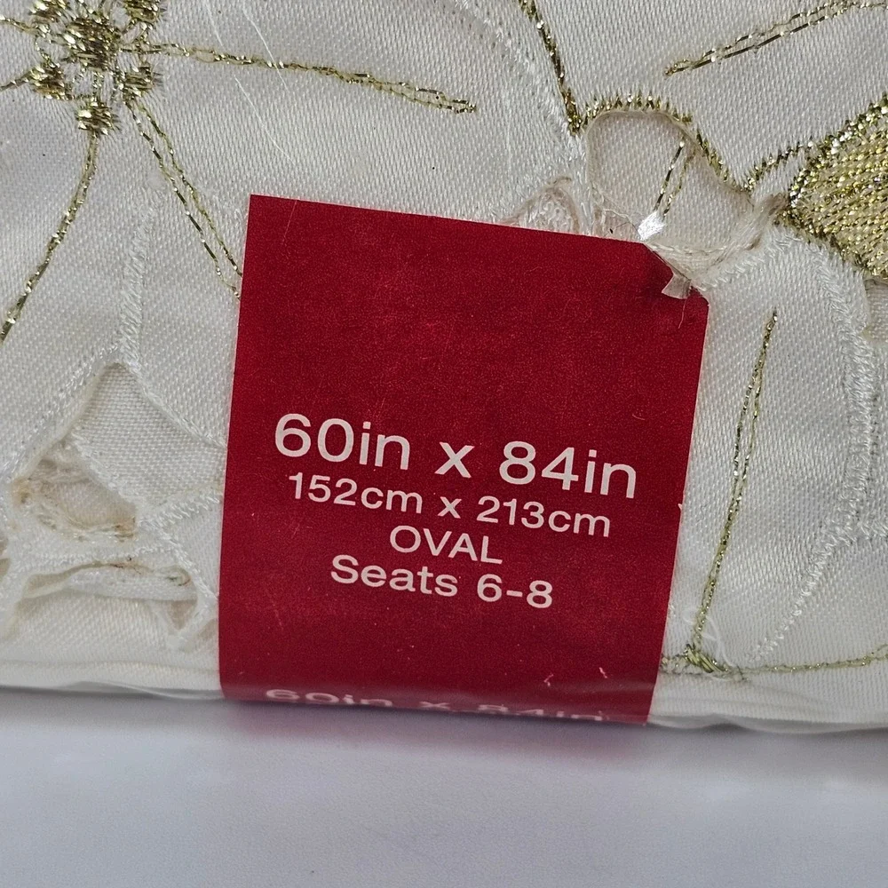 Bed Bath & Beyond Christmas Spirit Gold Tablecloth 60x84 Oval Ivory Poinsettia